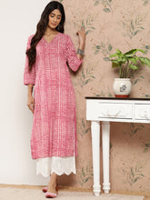 Varanga - Women Pink Abstract Printed Straight Kurta.