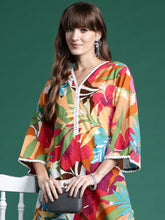 طقم بنطلون كورتا مستقيم مطبوع متعدد الألوان