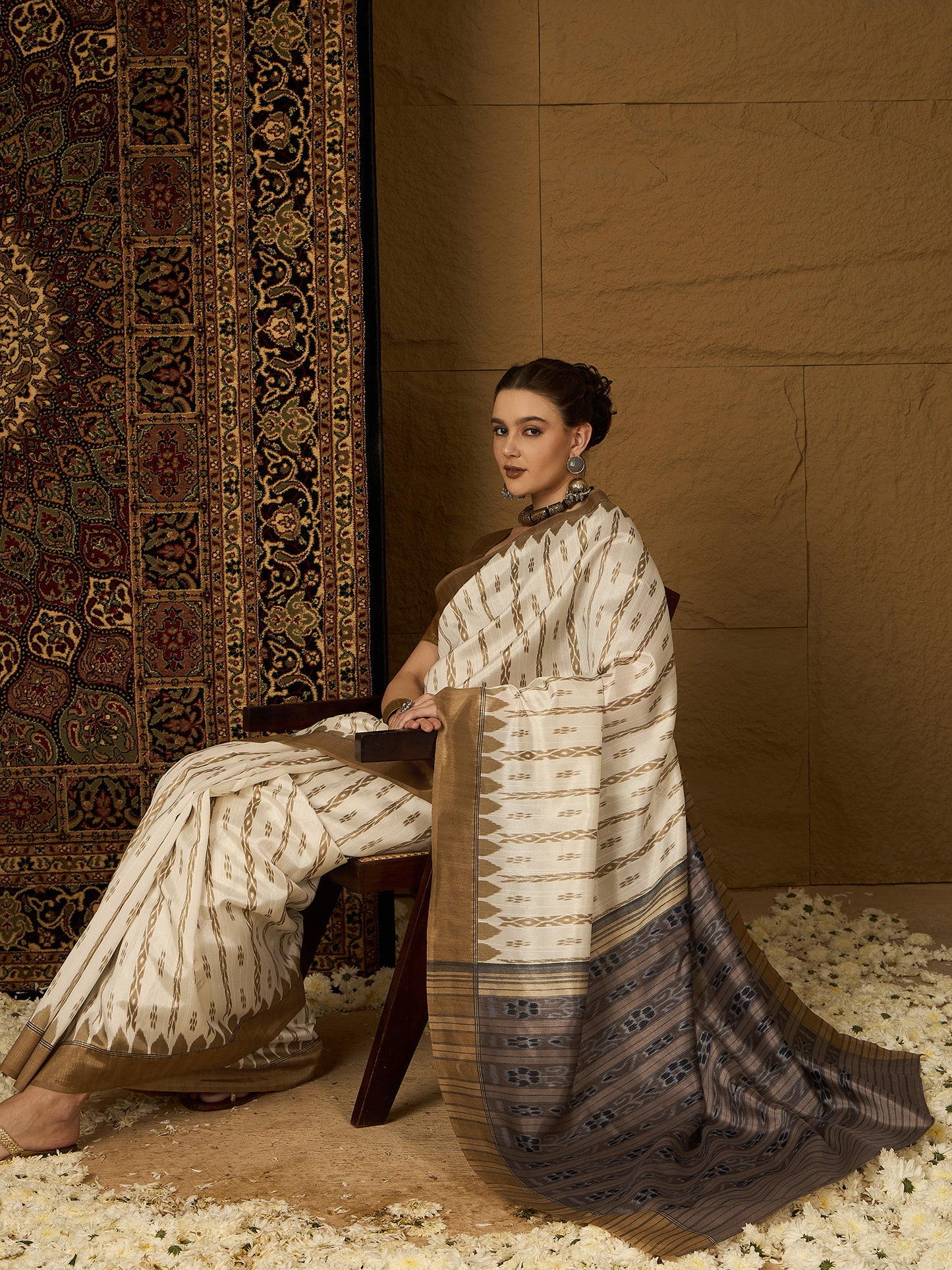 Women's Bhagalpuri Silk Off White Printed Designer Saree With Blouse Piece