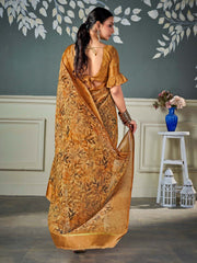 ساري نسائي من الشيفون بلون الجمل البني المطبوع بتصميم أنيق مع قطعة بلوزة