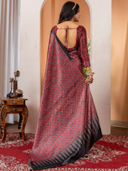 Women's Crepe Maroon Digital Print Designer Saree With Blouse Piece