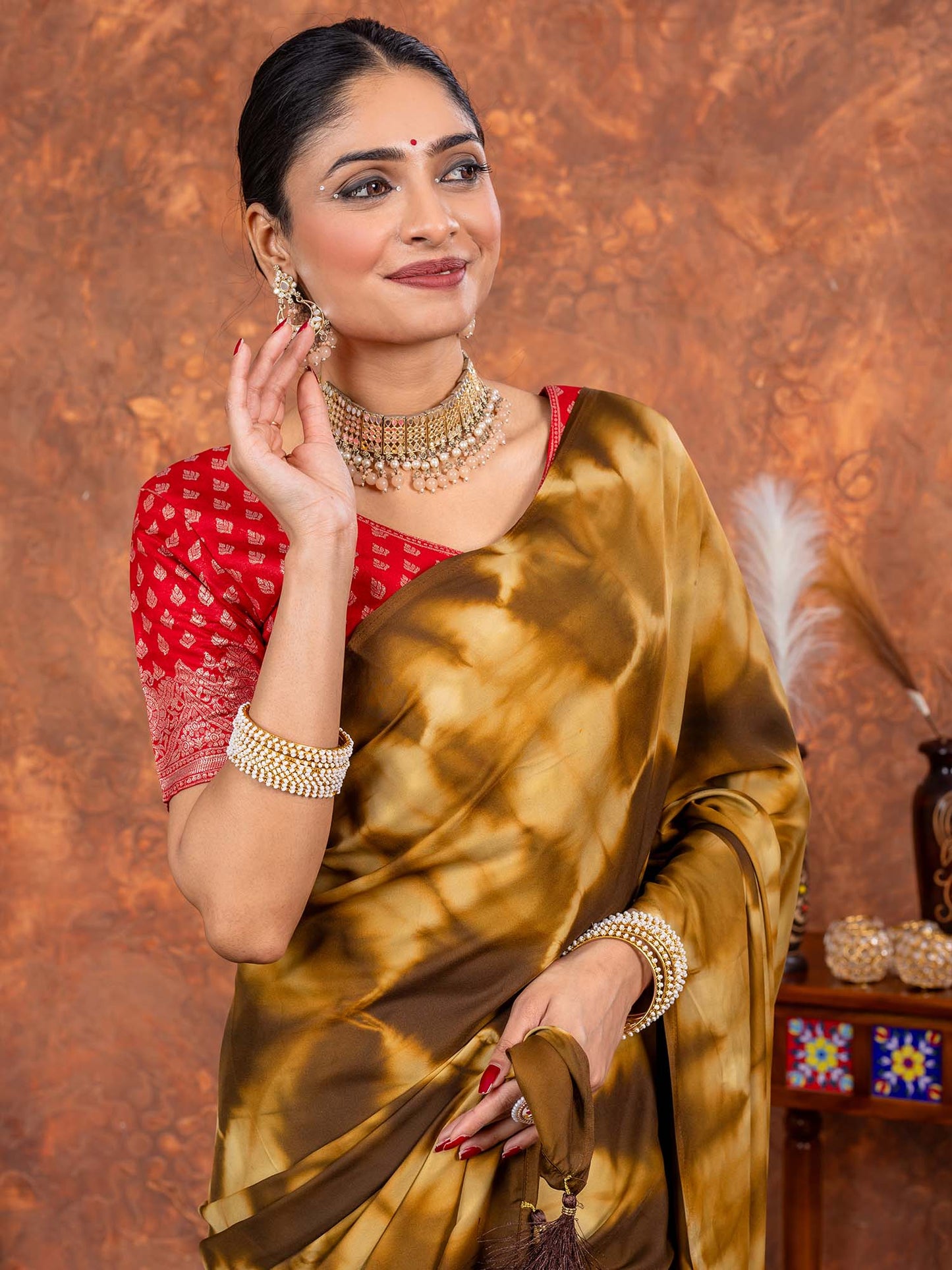 Women's Satin Silk Pink Printed Designer Saree With Blouse Piece