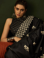 Women's Cotton Blend Black Printed Designer Saree With Blouse Piece