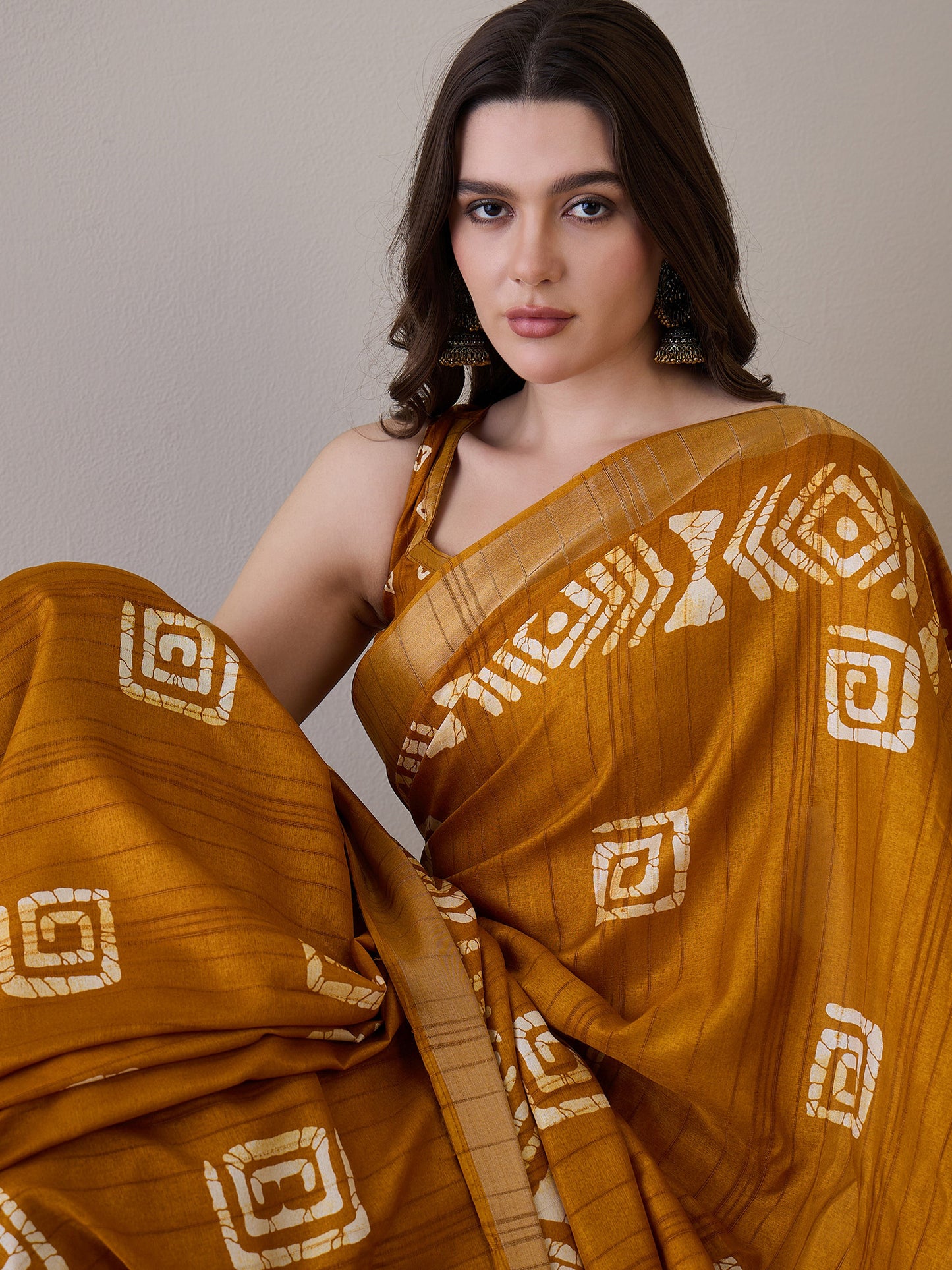 Women's Silk Blend Mustard Printed Designer Saree With Blouse Piece
