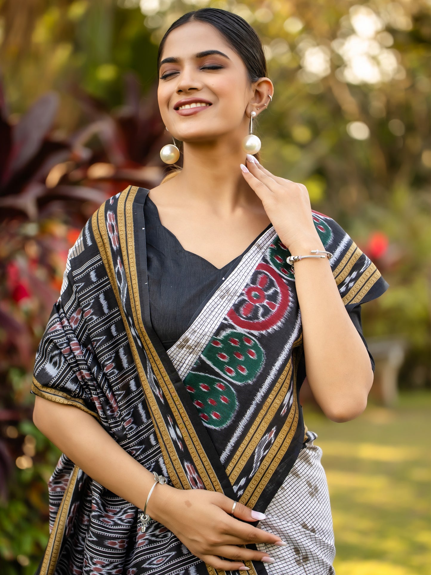 Women's Bhagalpuri Silk Off White Printed Designer Saree With Blouse Piece