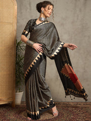 Women's Pure Crepe Black Printed Designer Saree With Blouse Piece