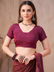 ساري نسائي من الكريب مطبوع باللون الأرجواني بتصميم أنيق مع قطعة بلوزة