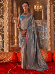 ساري نسائي من مزيج الحرير، أزرق فاتح، بتصميم منسوج، مع قطعة بلوزة