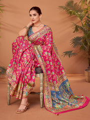 ساري نسائي وردي مطبوع من حرير الفسكوز مع قطعة بلوزة