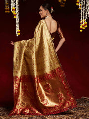 ساري نسائي بتصميم فاخر من حرير الليتشي الذهبي المنسوج مع قطعة بلوزة