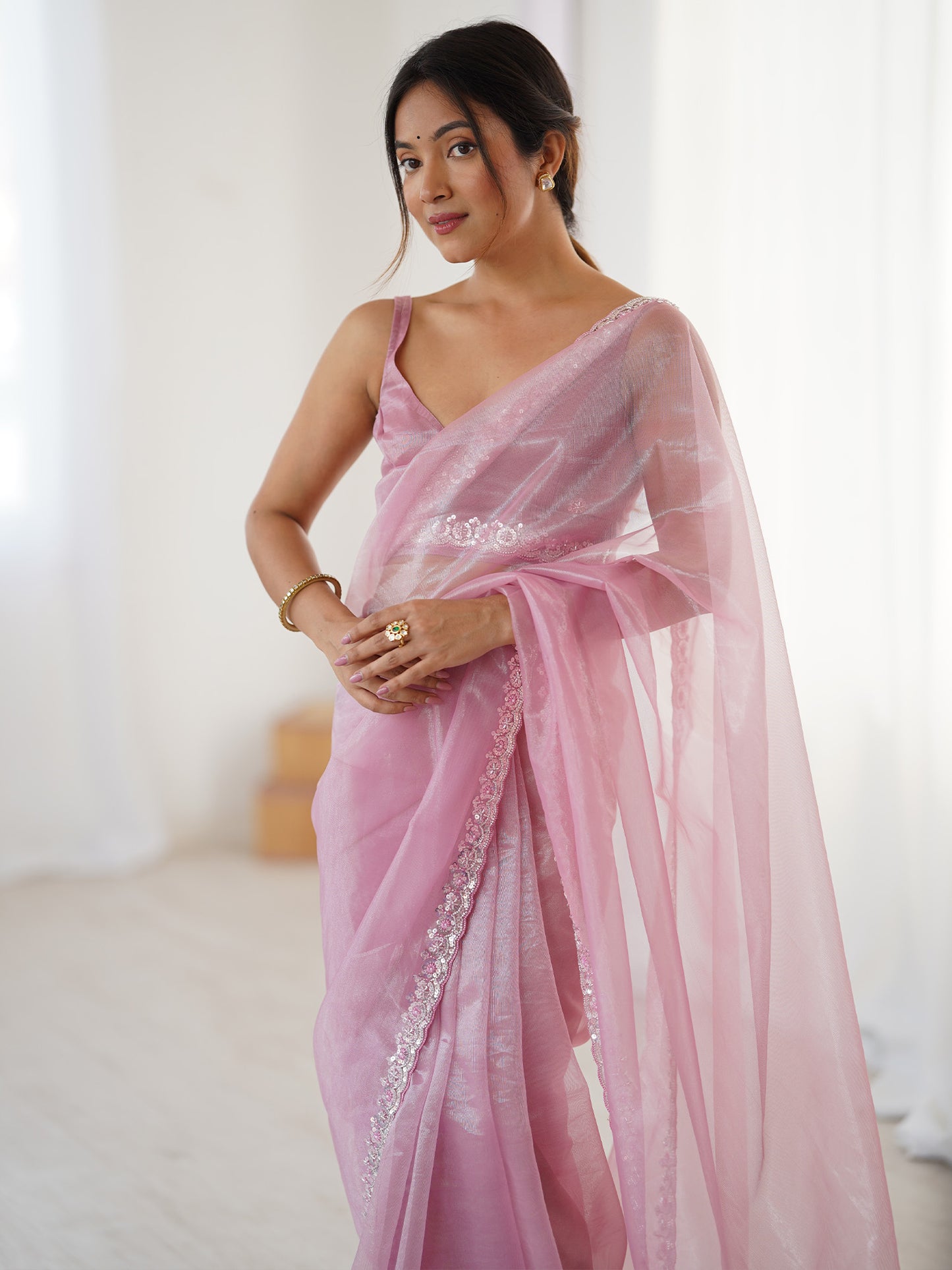 Women's Net Pink Embellished Designer Saree With Blouse Piece