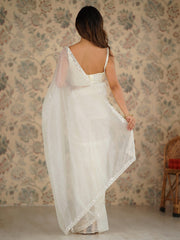 ساري نسائي أبيض كريمي مزين بتطريزات، مع قطعة بلوزة