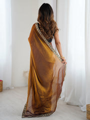 ساري نسائي من الحرير الساتان مزين باللون البرونزي مع قطعة بلوزة