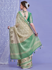 ساري نسائي أبيض من الكتان المنسوج بتصميم فاخر مع قطعة بلوزة