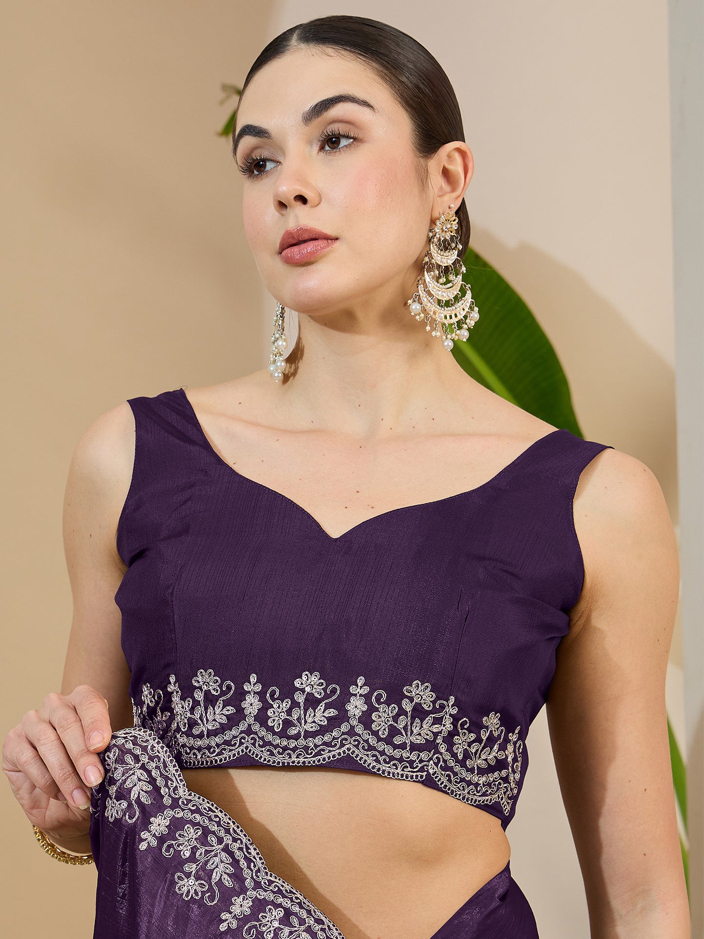 Women's Tissue Wine Zari Embroidered Designer Saree With Blouse Piece