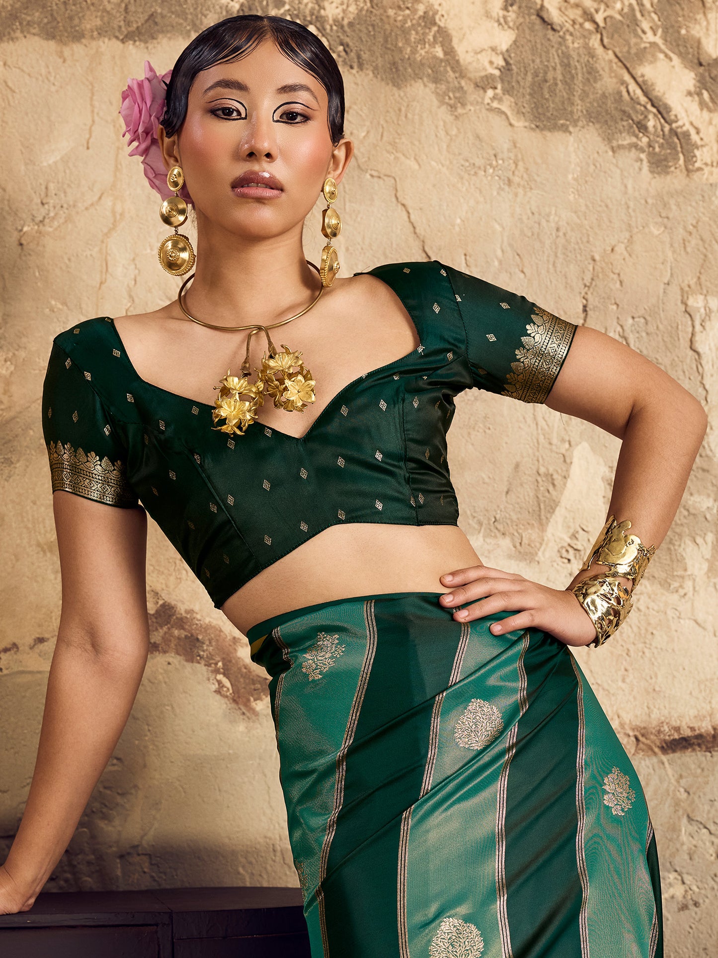 Women's Satin Green Woven Design Designer Saree With Blouse Piece