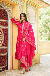 pink silk blend floral printed straight kurta trousers with dupatta