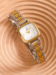 ساعة مينيمال بلوك سكوير