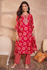 pink rayon blend floral printed straight kurta trouser with dupatta