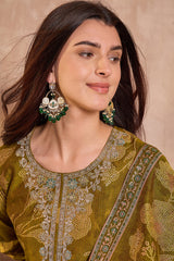 green silk blend floral printed straight kurta trouser with dupatta