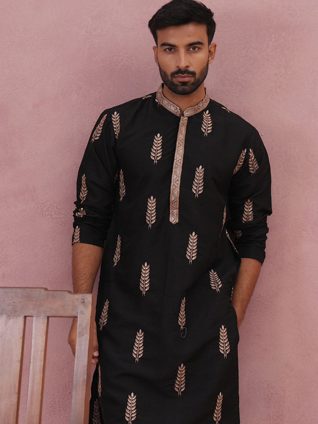 Mens Silk Blend Embroidered Kurta Pyjama Set