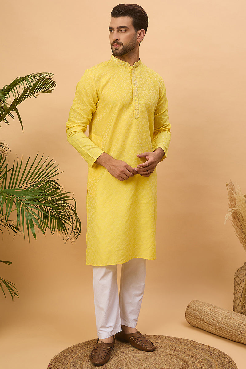 Yellow Silk Blend Solid Embroidered Straight Kurta