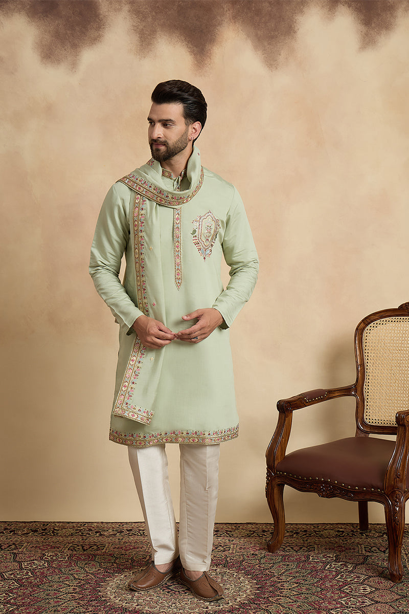 Mens Green Silk Blend Solid Embroidered Sequins Kurta & Trouser With Dupatta