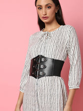 حزام خصر أسود سادة من هوت صوص