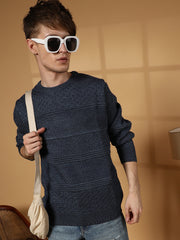 كنزة صوفية محبوكة بنسيج مميز