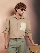 قميص واسع مزين برقعة مربعة