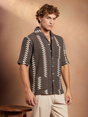 قميص فضفاض بنمط متعرج