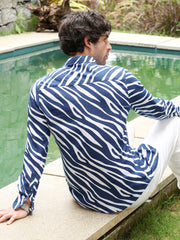 Contrast-Zebra Imprint Shirt