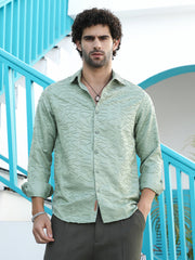 قميص ذو حواف مجردة