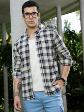 قميص كاروهات بأزرار