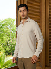 قميص منسوج الملمس