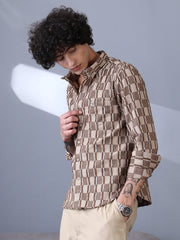 قميص ذو حافة مربعة