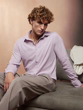 قميص مطرز بنمط الوافل