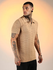 تيشيرت بولو بنقشة يونانية