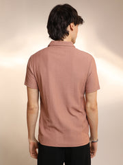 تيشيرت بولو بنقشة شيفرون