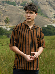 تيشيرت بولو مخطط بنقشة البرسيم