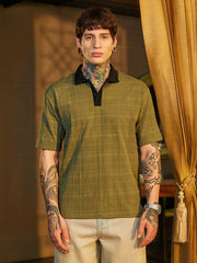 تيشيرت بولو بنمط شبكي متباين