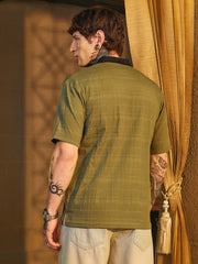 تيشيرت بولو بنمط شبكي متباين