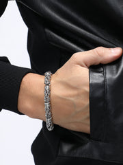 The Knot Link Bracelet - Metallic Silver