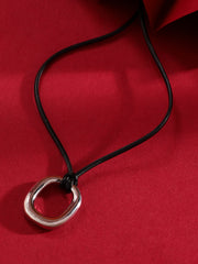 The Austin Pendant Necklace Metallic Silver