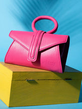 Haute Sauce - Solid Magnet Lock Hand Bag with Handle detail