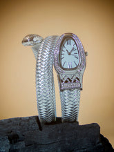 The Aurora Wrap Oval Watch - Metallic Silver