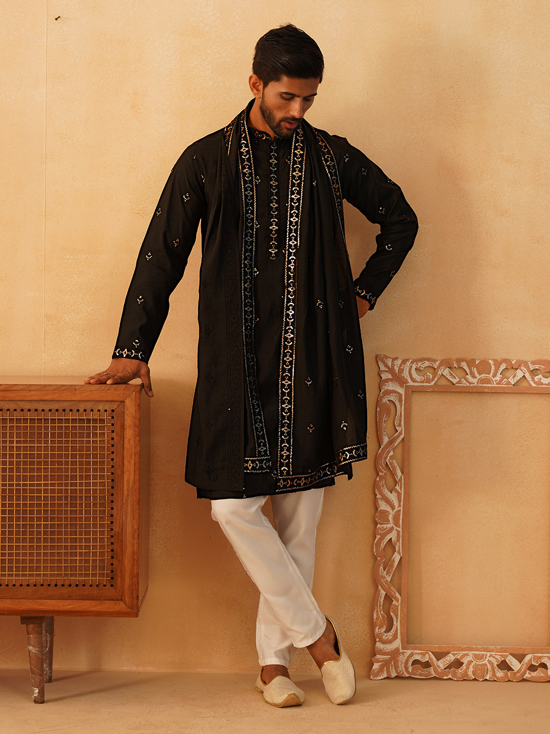Embroidered Kurta With Dupatta Set For Mend
