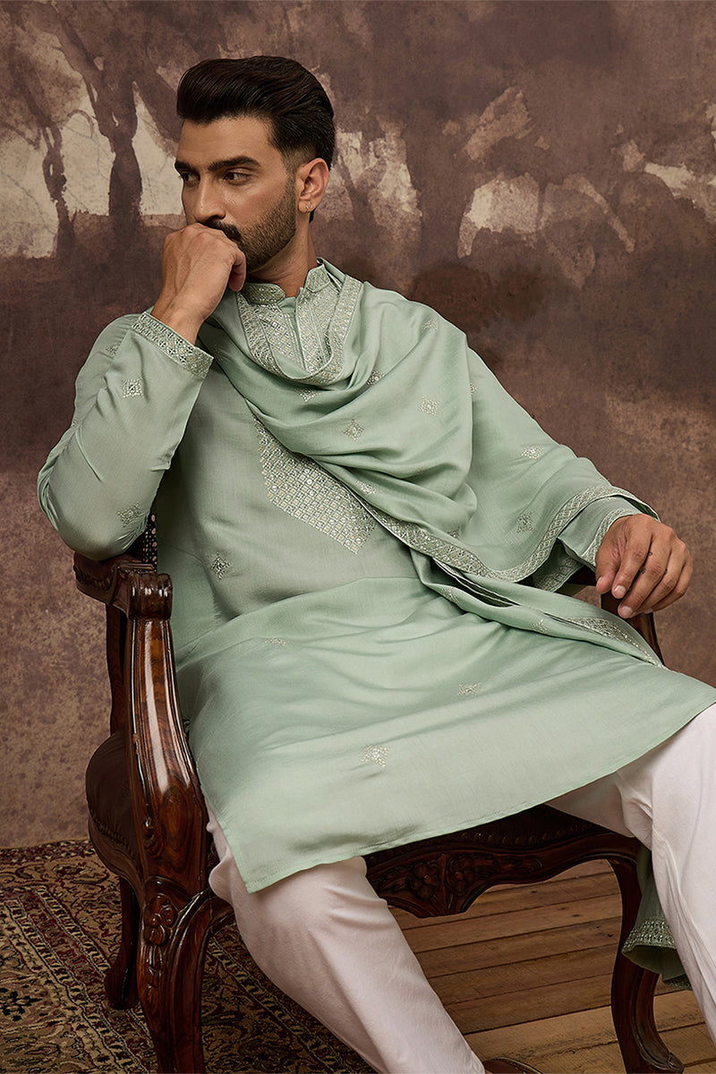 green-silk-blend-solid-embroidered-straight-kurta-with-dupatta-mkud1004