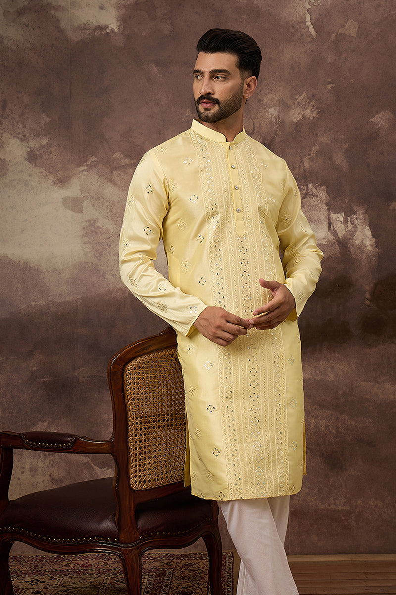 Yellow Silk Blend Solid Embroidered Straight Kurta