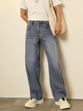 Blue Whisker Wash Basic Relax Fit Jeans MASCLN SASSAFRAS